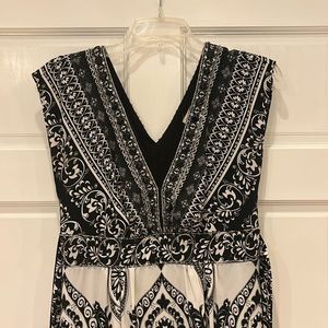 ECI Formal Dress, Black Paisley with Beads, Size 2 (Runs big to size 8)